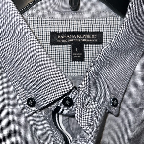 Men’s Banana Republic Grey casual button down - Picture 2 of 2
